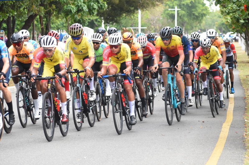 Gómez gana la segunda etapa de la Vuelta Independencia