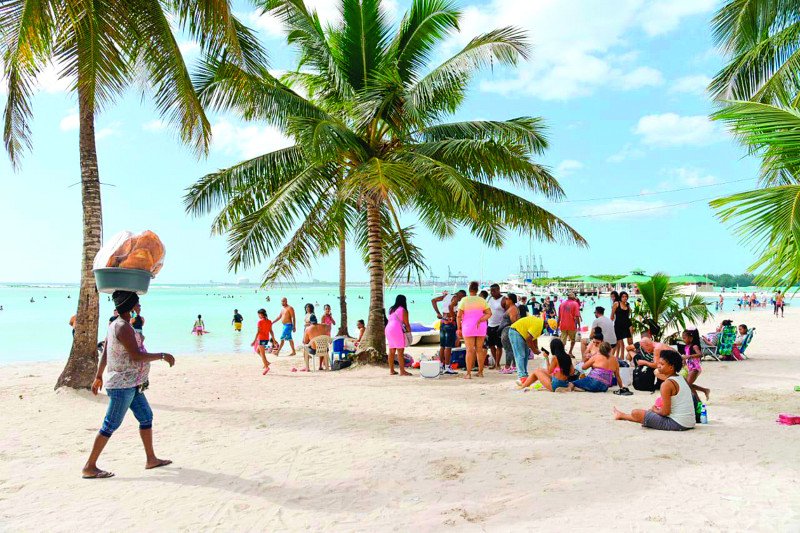 Fiestas en playas durante la Semana Santa serán prohíbas