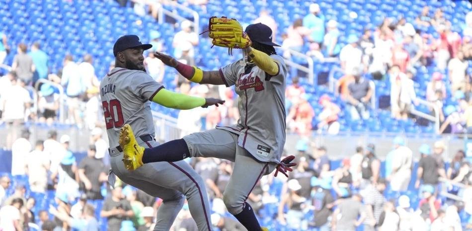 Noveno vuelacercas de Ozuna, victoria sobre los Marlins