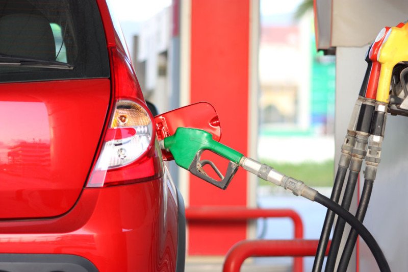 Precios estables de gasolina premium y regular