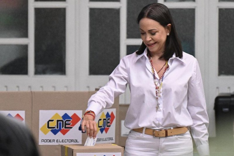 Edmundo González es el nuevo presidente electo, dice María Corina, pese al anuncio del CNE