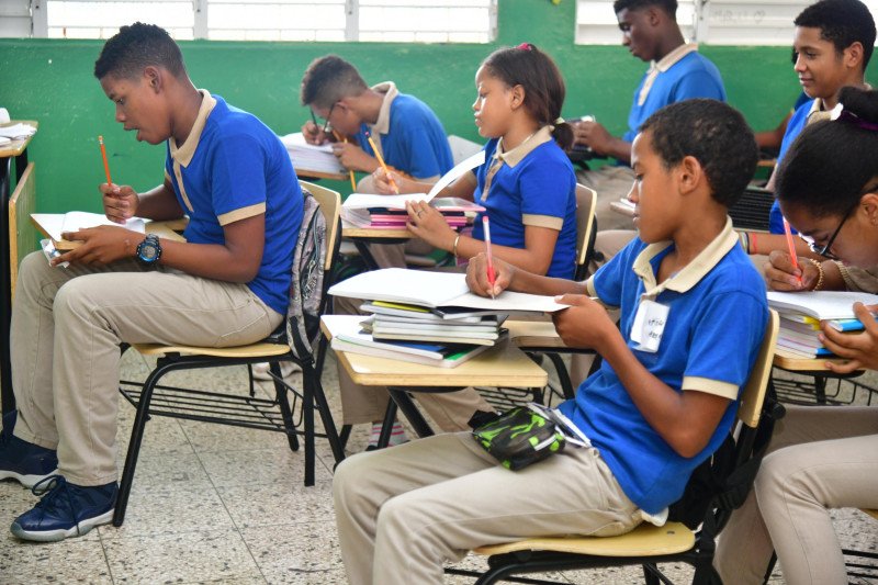 ADP y MINERD aseguran que la falta de cupos en las escuelas no se debe a migrantes haitianos