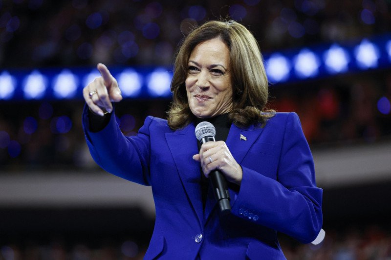 Al contradecir a Donald, Kamala Harris dice que «Se puede» regularizar a los migrantes indocumentados y «proteger» la frontera