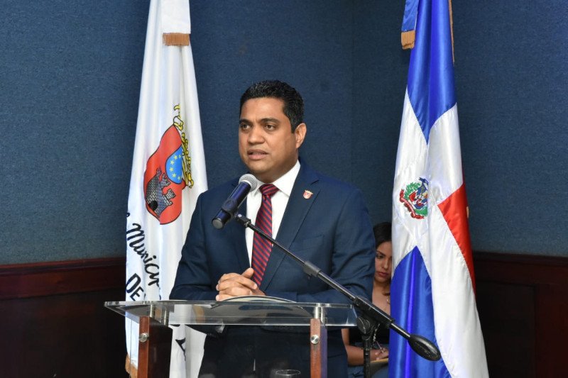 Kelvin Cruz, ahora será ministro de Deportes