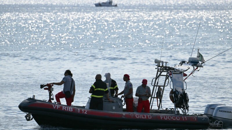 Cinco cuerpos más del naufragio en Italia del Yate de Mike Lynch