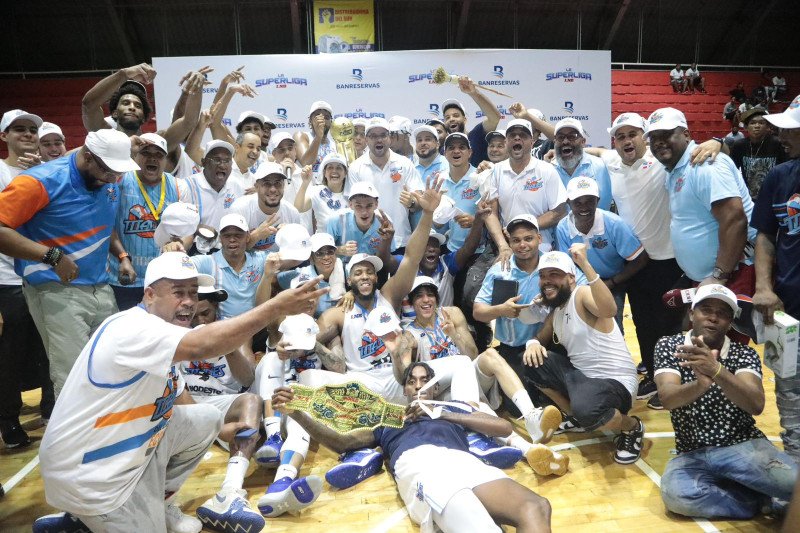 Titanes ganan a los Reales en la Final LNB