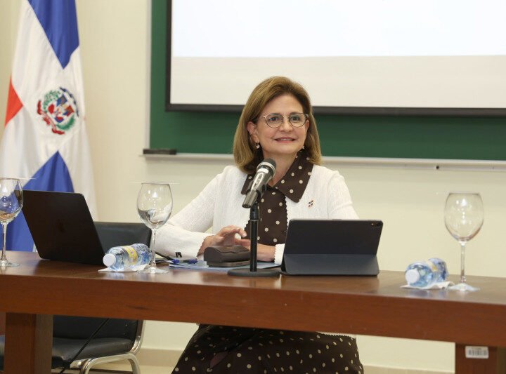 Abinader designa a Raquel Peña como presidenta del Gabinete de Educación