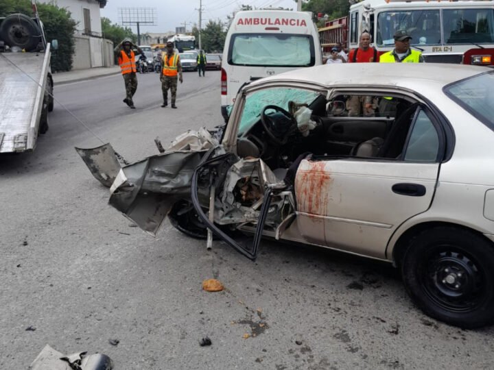 Ocho se lesionan en accidente de tránsito