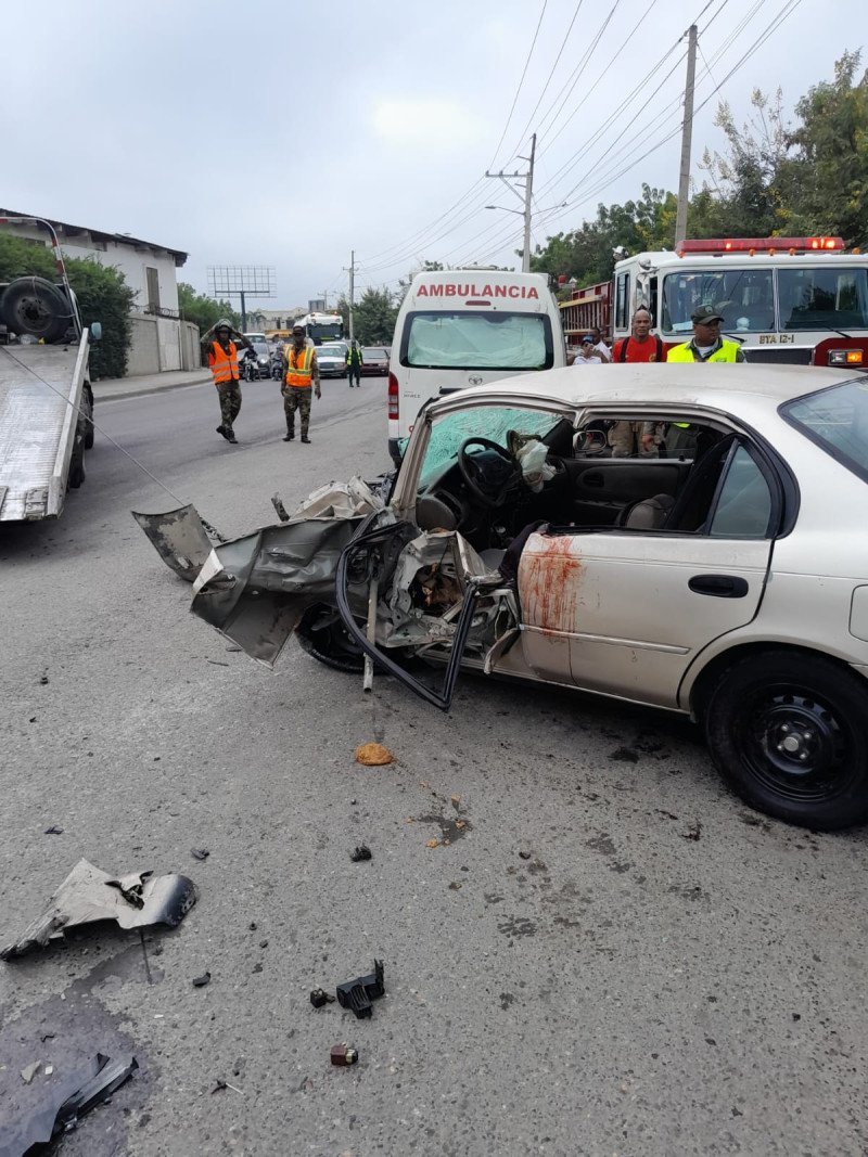 Ocho se lesionan en accidente de tránsito