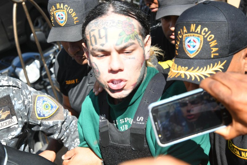 Detienen a Tekashi por dos semanas en Nueva York