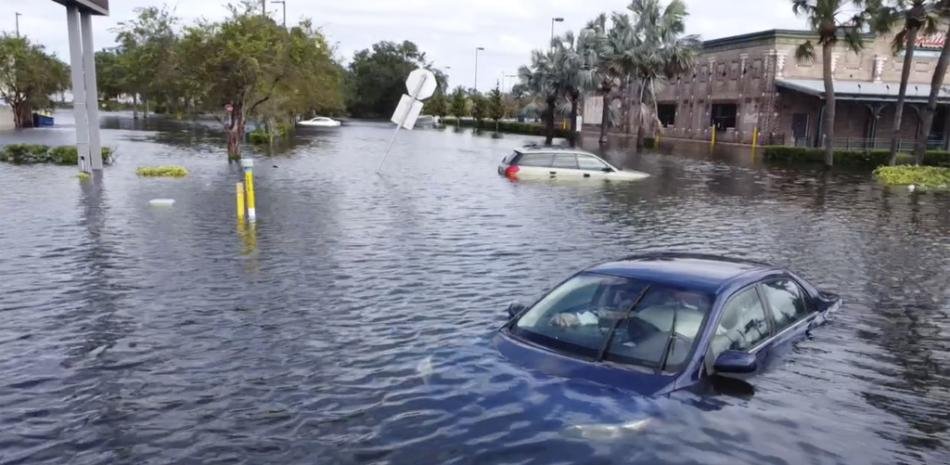 Se registran 16 muertos y podrían ser más por tornados y huracán Milton en Florida