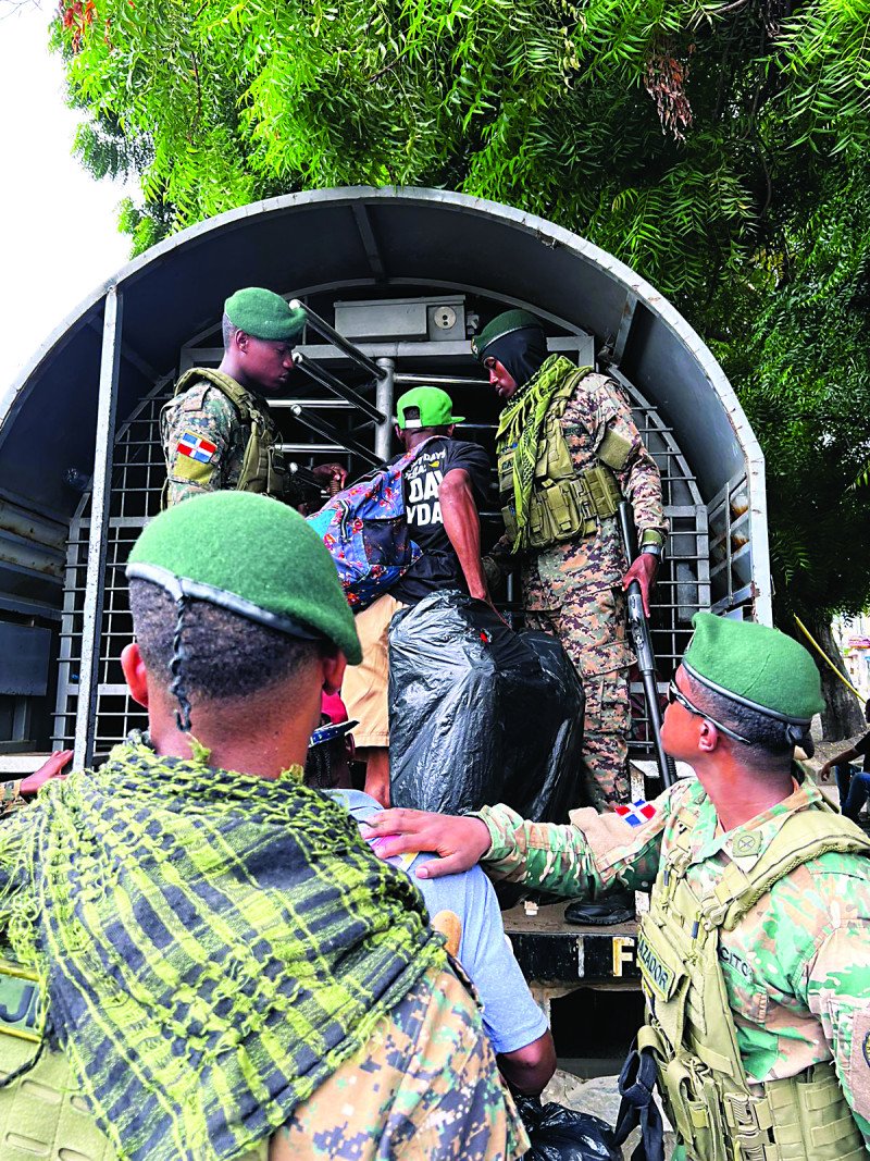 Operativo contra migrantes haitianos indocumentados