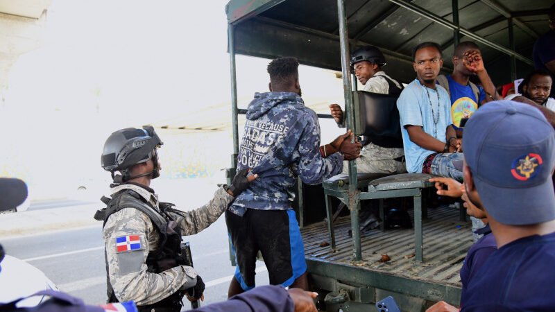 Repatrian a más de 11,000 haitianos y la meta son10 mil semanales