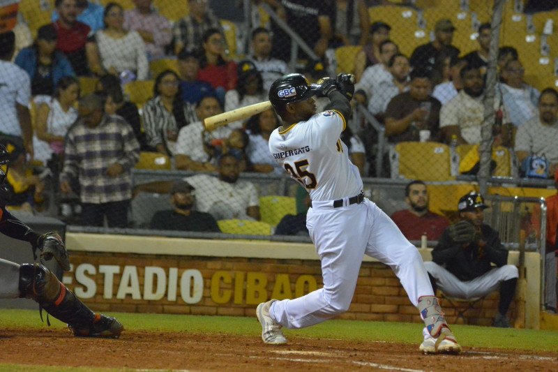 Dos que guían triunfo de Águilas sobre Toros