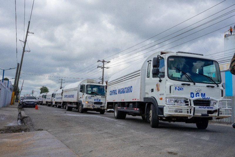 Investigarán uso de autobús para transportar haitianas con mercancías