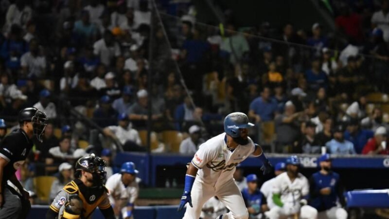 Licey vapulea a las Águilas