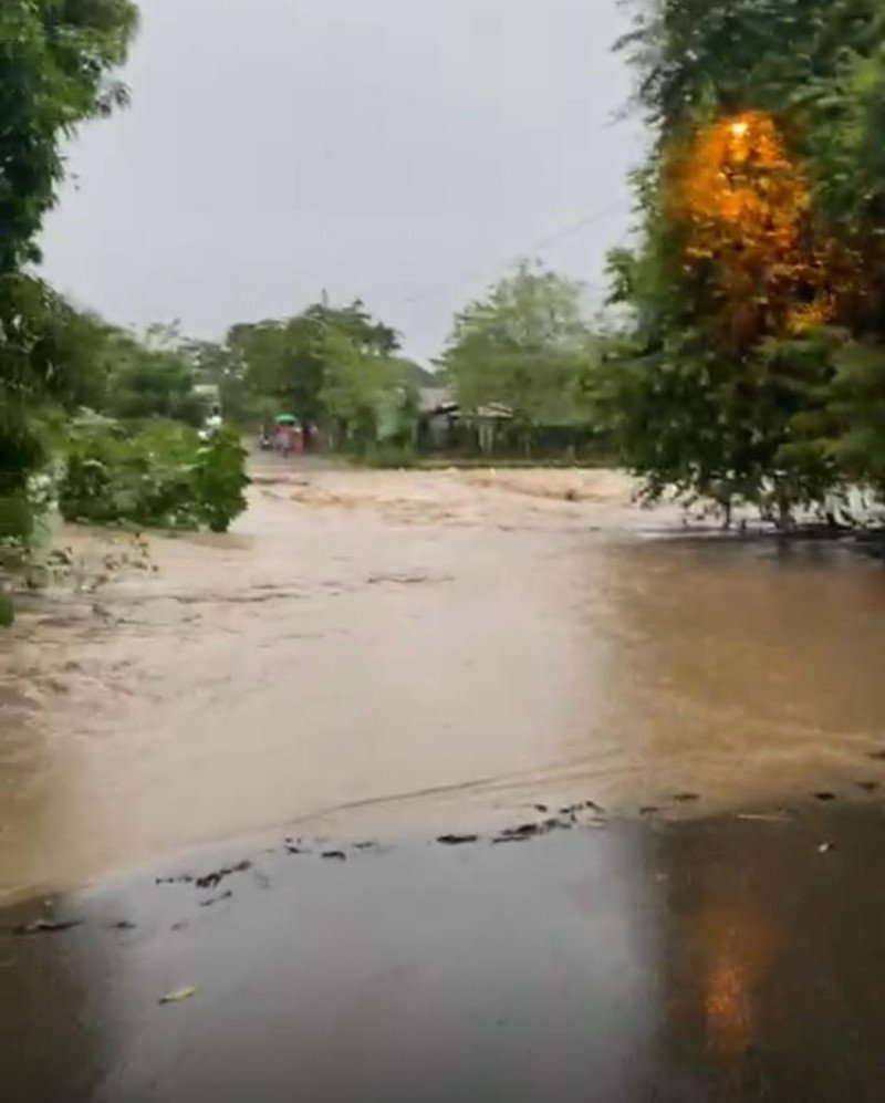 Severas inundaciones en comunidades de Puerto Plata