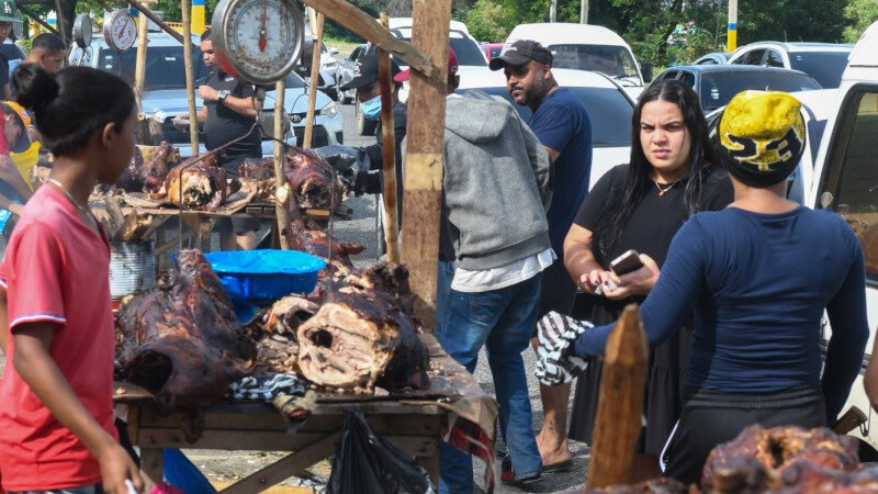 Comerciantes dicen que la venta de cerdo asado estuvo «lenta»