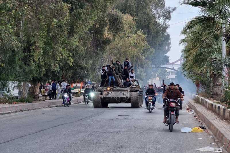 El pánico en la capital de siria ante el avance inminente de los rebeldes