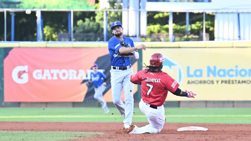 Licey repite alineación, Escogido sin Siri ni Lake, pero con el regreso de Erik González