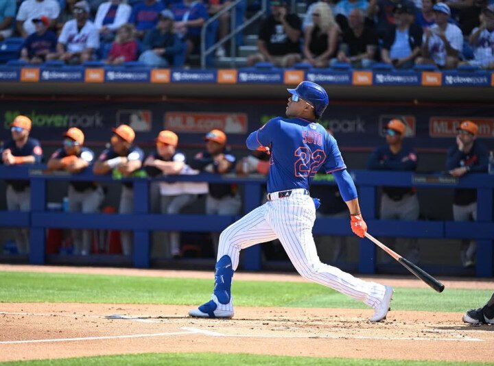 Jonrón en su primer turno al bate con los Mets