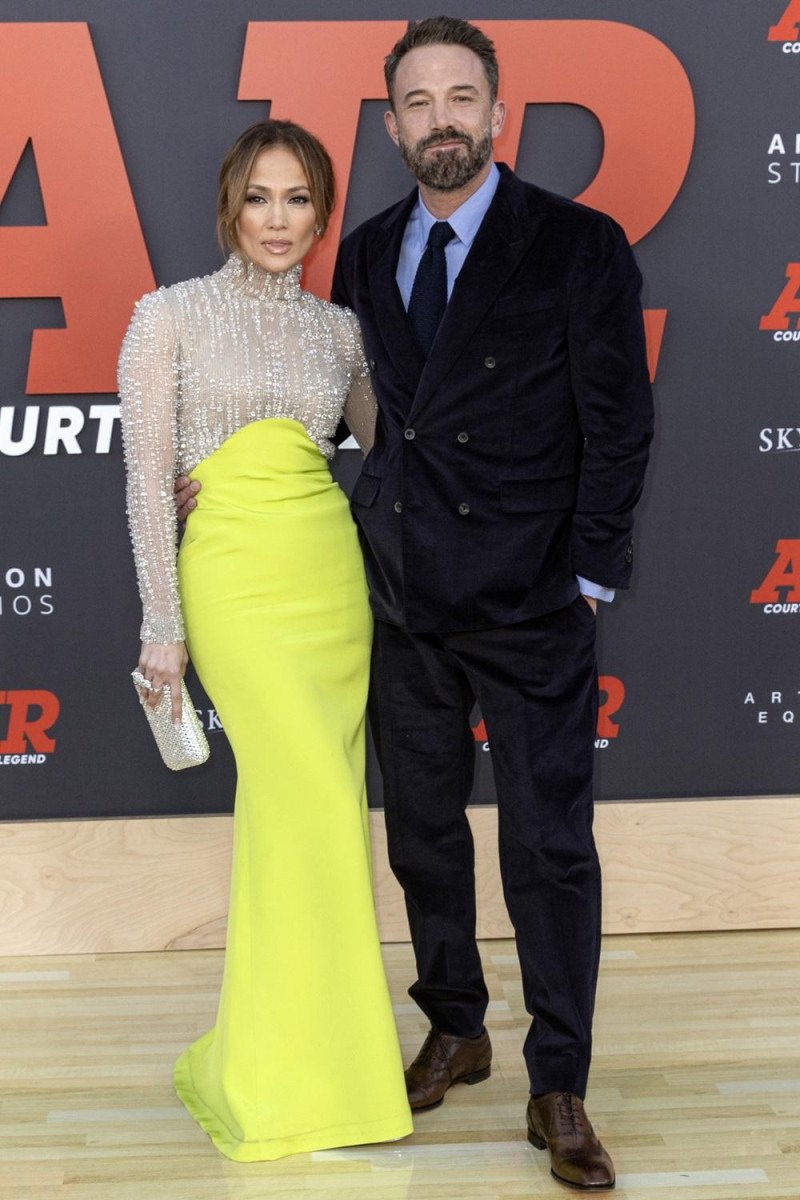 Jennifer Lopez y Ben Affleck actualizan sus estados civiles