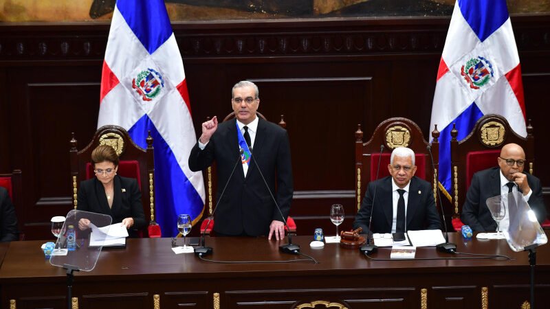 Las repeticiones y temas centrales en los discursos de rendición de cuentas de Abinader