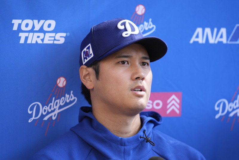 Shohei Ohtani prueba cambio en su rutina de picheo