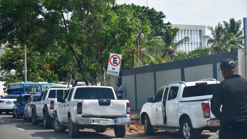  Falta de planificación de parqueos públicos