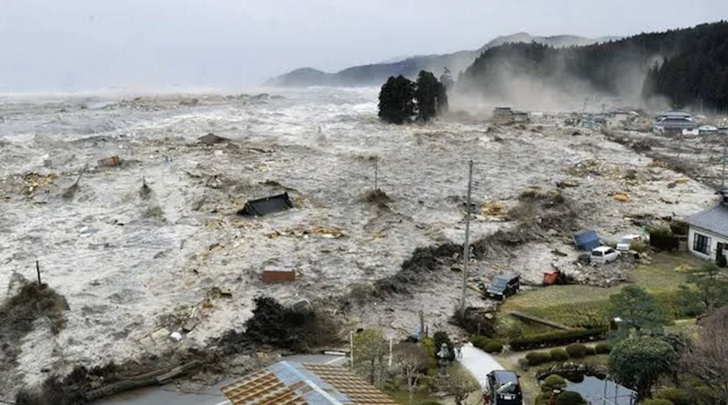 Una débil emergencia de aviso de tsunami