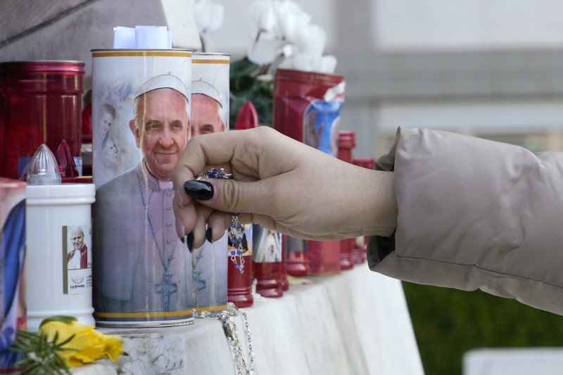 El papa Francisco se encuentra en estado grave