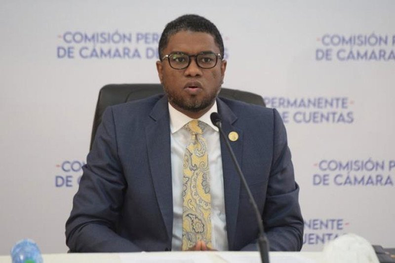 Miembros de CC se quejan del trato de Janel Ramírez