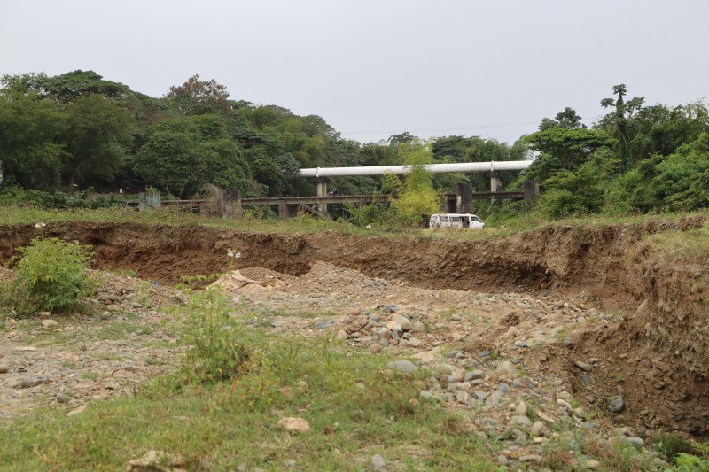 Río Manoguayabo: Un balneario en riesgo de cierre por extracción de agregados y atracos