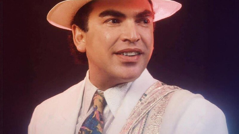 Dharío Primero, fallece, de la época de oro de la balada