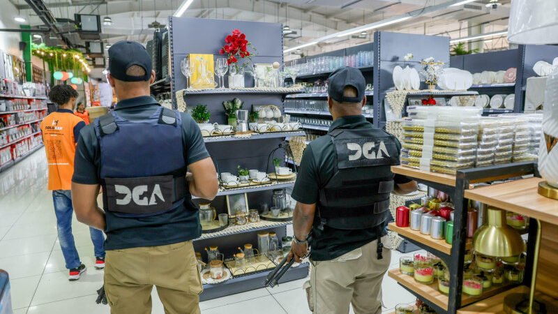 DGA sigue fiscalizando a empresas de chinos