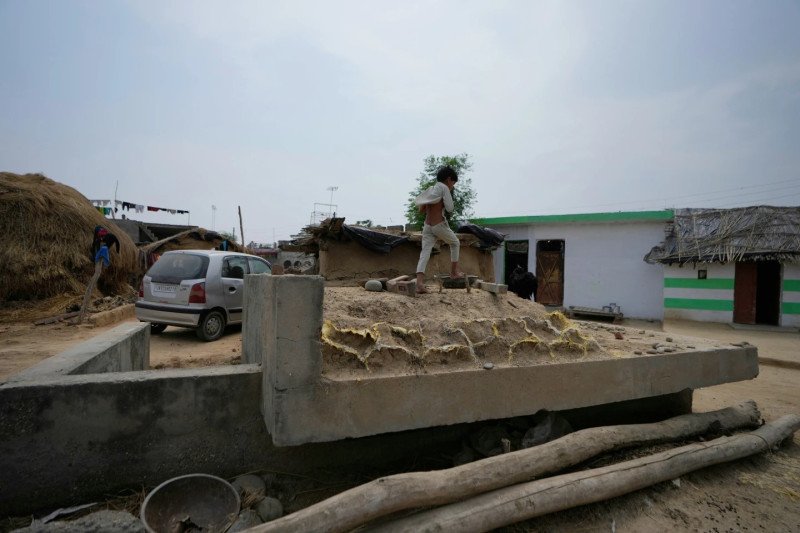 India bombardea supuestas bases terroristas en Pakistán