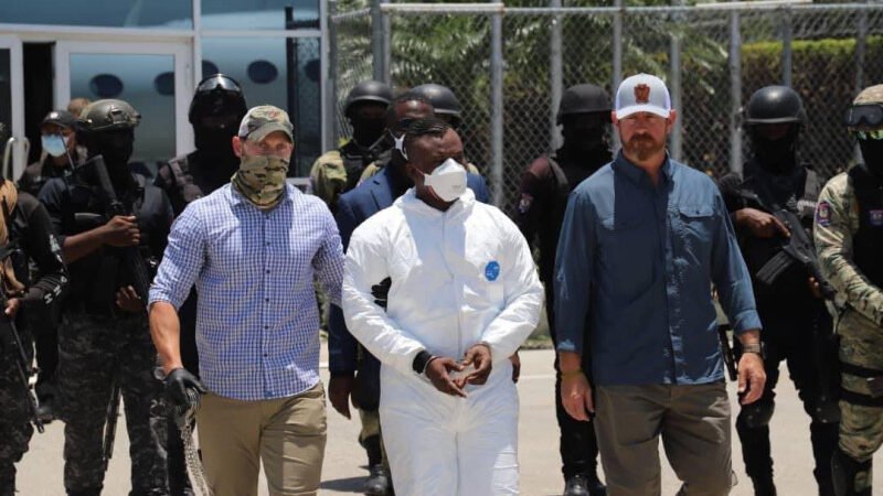 El líder de la banda “400 Mawozo” declarado culpable por secuestrar a 16 estadounidenses en 2021