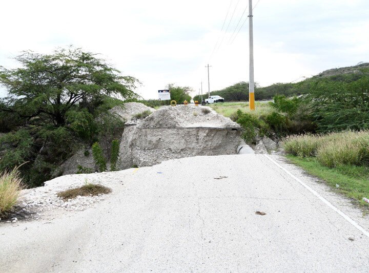 Carreteras de Neiba y Jimaní están partidas en dos