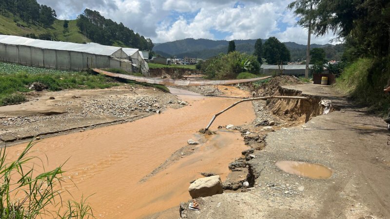 Estragos en predios de Tireo y Constanza