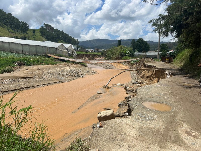 Estragos en predios de Tireo y Constanza