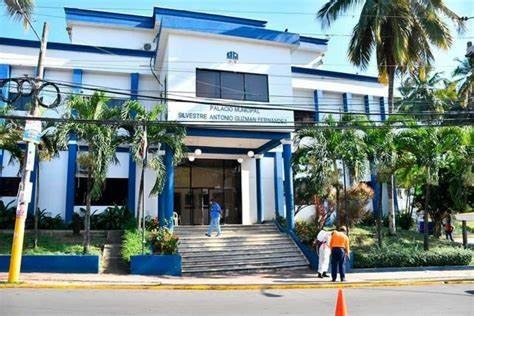 Alcaldía de Santo Domingo Oeste impulsa mejoras urbanas y comunitarias