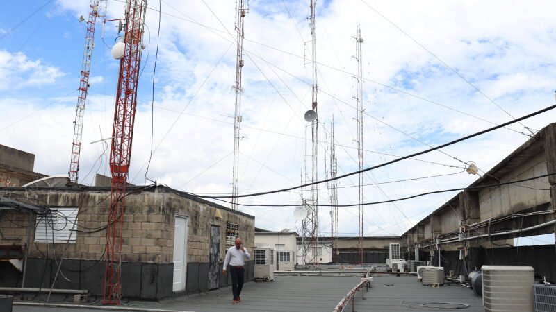 “El Huacal” tiene sobre su techo una cisterna de más de 50 años