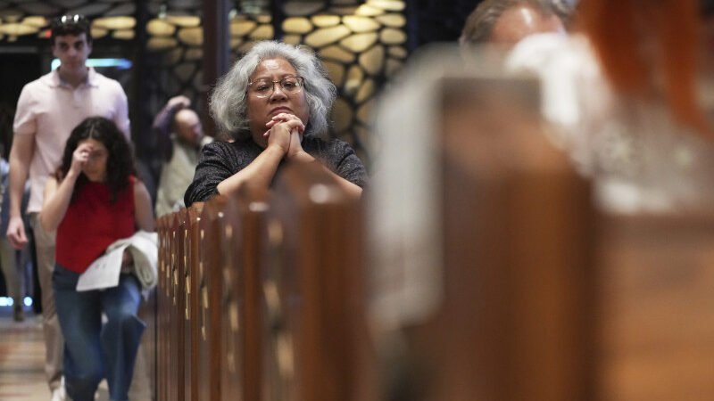 Esperanza católica para que el papa León XIV ablande el corazón de Trump