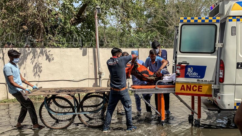 204 cadáveres y 41 heridos son atendidos tras accidente de Air India