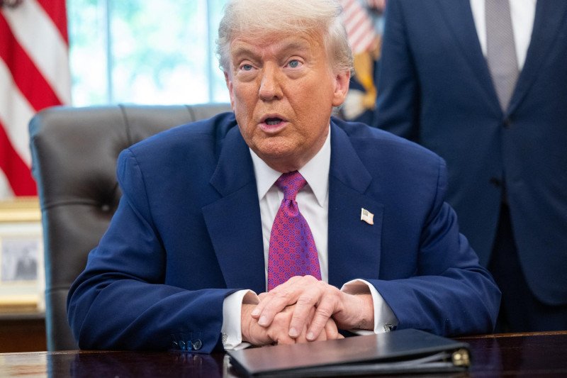 Donald Trump presidirá desfile militar en medio de una protesta nacional y su cumpleaños