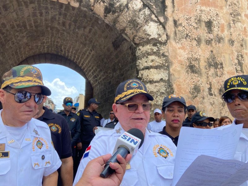 Venden golosinas con droga en las escuelas