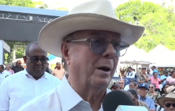 Hipólito  «pesimista» ante el tránsito en el Gran Santo Domingo