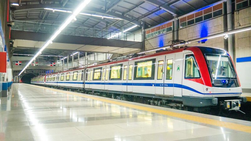 Metro  y línea 1  Teleférico abrirán a las 5:30 am desde del 31 de julio