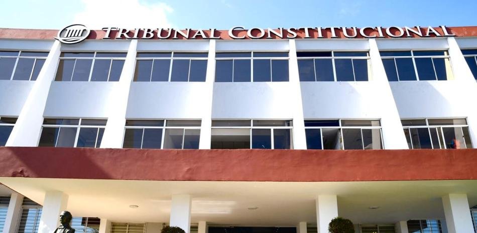 Ordenan a devolver vehículos ocupados a ciudadanos sin tener proceso penal abierto