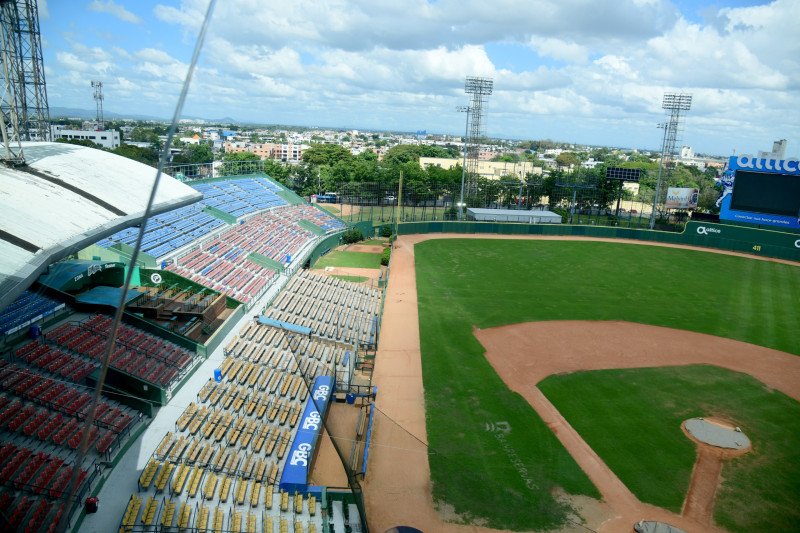 Evaluan construcción de «moderno» estadio de béisbol